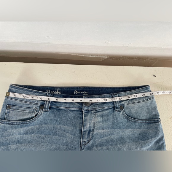 2/30 Light Wash Sequin Detail Revolution Shorts - Picture 6 of 13